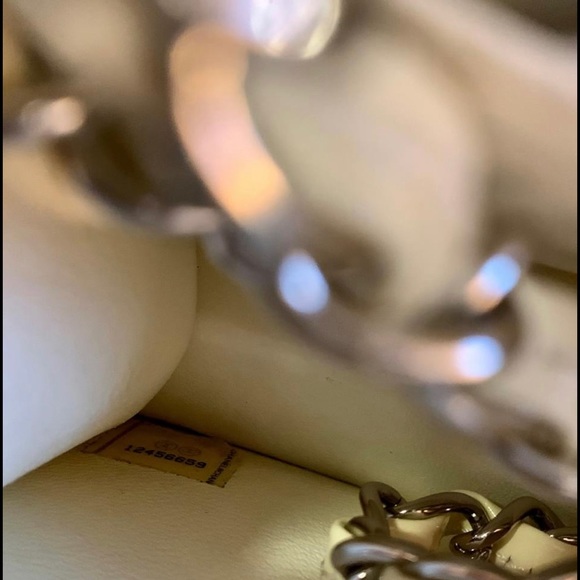 Chanel Mini Rectangular LE Creme Patent Leather - Picture 4 of 8